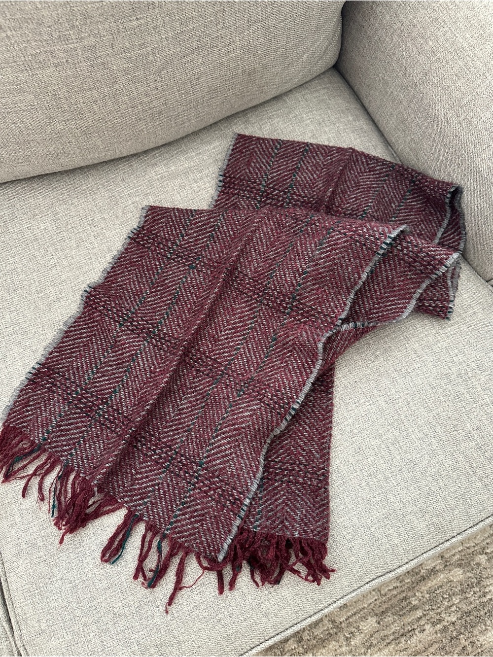 L.L.Bean Weave Of The Irish Ireland Classic Wool Burgundy Men's Scarf 60x12”